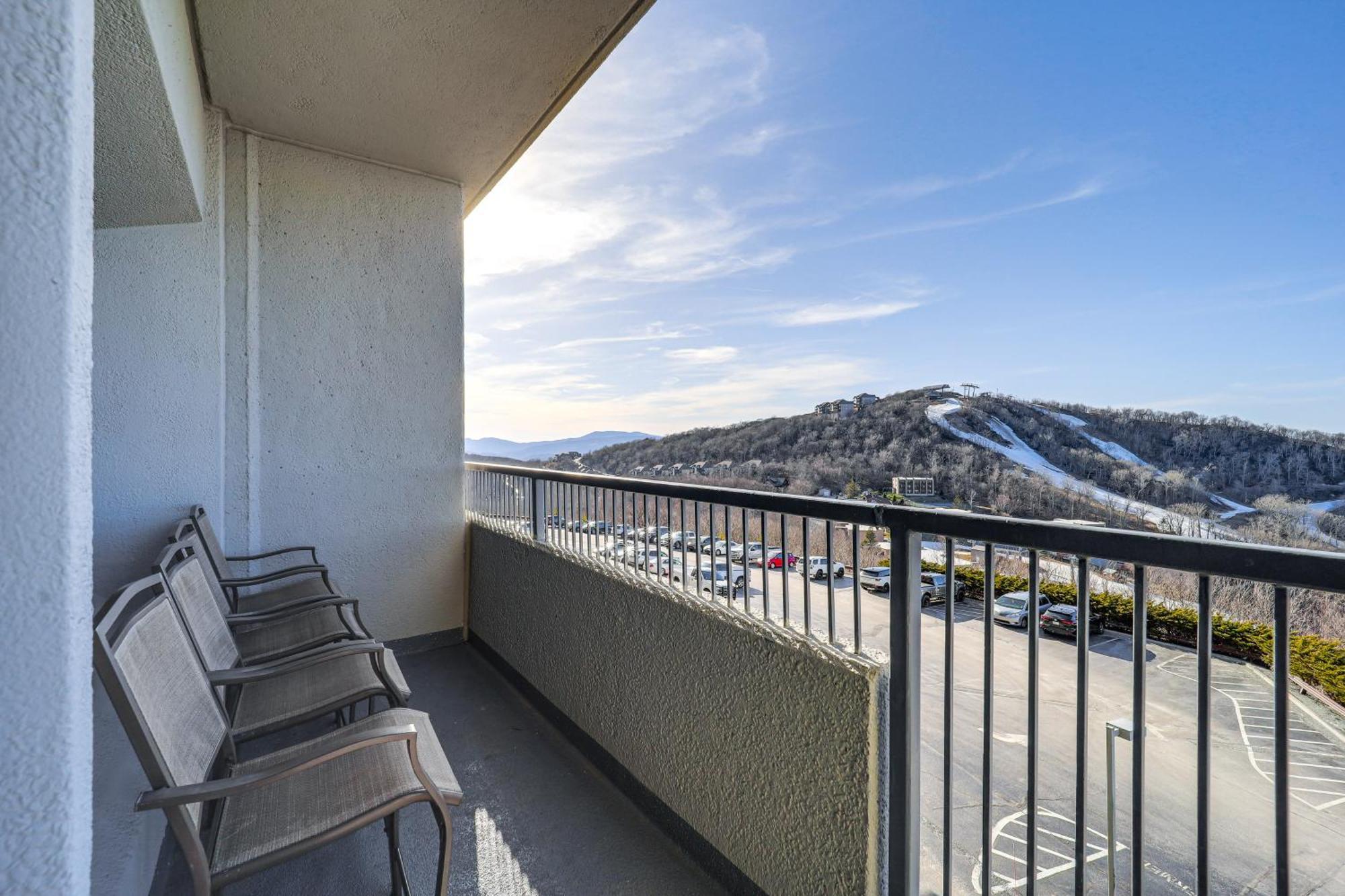 Cozy Sugar Mountain Condo With Pool, Walk To Slopes! Exterior photo